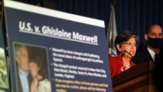 Ghislaine Maxwell, exnovia de Epstein, denuncia abusos de un guardia de la cárcel federal