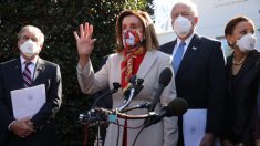 Republicanos exigen multar a Pelosi con USD 5000 por eludir su propia regla de detector de metales
