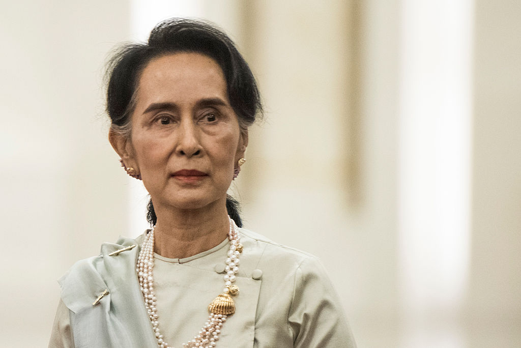 EE.UU. condena el confinamiento solitario de Suu Kyi por militares birmanos
