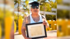 Exconvicto se gradúa de la universidad con honores: “Si yo puedo hacerlo, cualquiera puede”