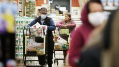 Confianza de los consumidores en EE.UU. en febrero cae a su nivel más bajo en más de una década