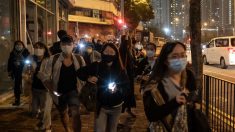 Cientos de funcionarios públicos de Hong Kong perderían sus empleos por no jurar lealtad al PCCh