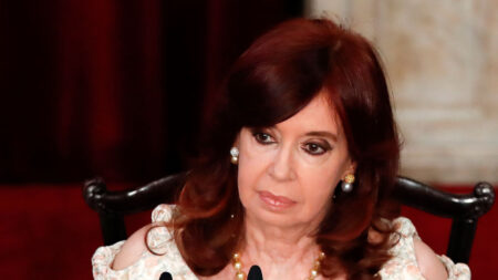 Justicia confirma que Cristina Fernández debe ser investigada por caso de lavado de dinero
