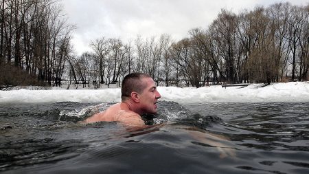 Lo que aprendí sobre el miedo en una piscina fría