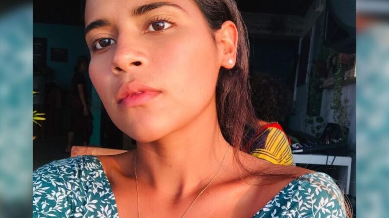 Katherine Díaz, una aspirante a surfista olímpica de 22 años de El Salvador. (@ katherinecook7 / Instagram)