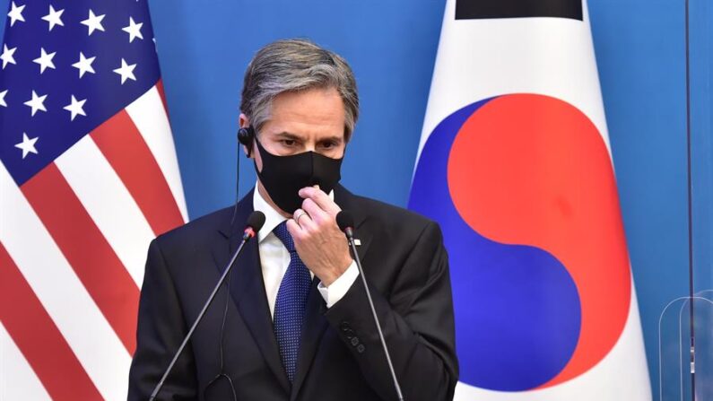 El secretario de Estado de EE.UU., Antony Blinken, en una rueda de prensa, el 18 de marzo de 2021, en Seúl, Corea. (EFE/EPA/LIM HAN-BYUL)
