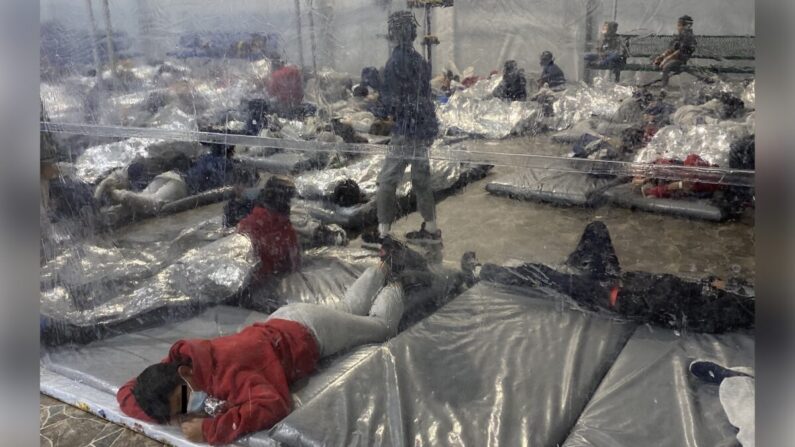 Un complejo para detención de inmigrantes en Donna, Texas, en una foto sin fecha. (Cortesía de la oficina del Representante Henry Cuellar)