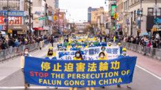El PCCh ‘crece debido a la apatía’ del mundo: Desfile en NY alerta sobre la persecución a Falun Gong