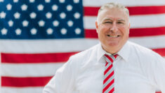 Republicano lanza campaña para primarias contra el gobernador de Georgia Brian Kemp
