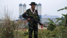 Ciudad china ordena a sus habitantes a controlar la frontera con Birmania y frenar el COVID-19
