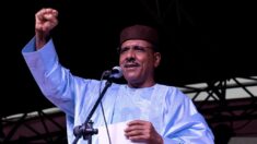 Mohamed Bazoum toma posesión como nuevo presidente de Níger