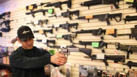 Corte Federal de Apelaciones vuelve a imponer prohibiciones para portar armas en Nueva Jersey