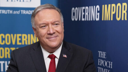 «Terrible, pero no inesperado»: Pompeo condena ataque a la imprenta del Epoch Times en Hong Kong