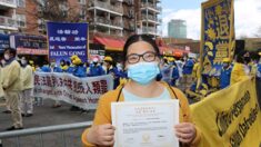 Inmigrante china renuncia al PCCh en memoria de 3 familiares que murieron tras ser perseguidos