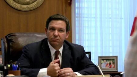 DeSantis le advierte a Antifa y a los alborotadores de Portland: ‘No entren en nuestro estado’