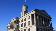 Tennessee: Proyecto que exige entierro o cremación de fetos abortados se dirige a oficina de gobernador