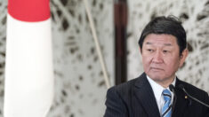 Ministro de Asuntos Exteriores japonés expresó sus “serias preocupaciones” en llamada con homólogo chino