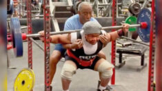 Abuela de 78 años puede levantar 400 libras (181 kg) y ha establecido 19 récords mundiales
