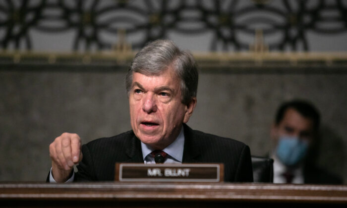 El senador Roy Blunt (R-Mo.) habla durante una audiencia en Washington, el 17 de junio de 2020. (Graeme Jennings-Pool/Getty Images)