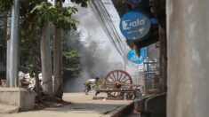 Un paquete bomba mata a 5 personas en Birmania, incluido un político destituido