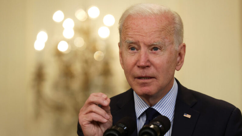 El presidente Joe Biden habla en una conferencia de prensa en la Casa Blanca, en Washington, el 7 de mayo de 2021. (Alex Wong/Getty Images)
