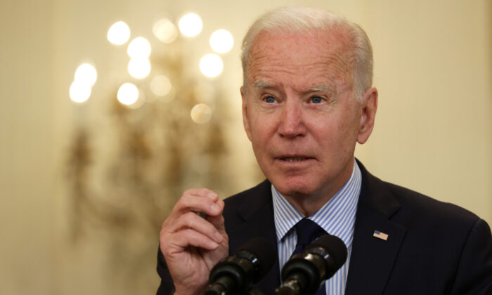 Presidente, Joe Biden, habla en una conferencia de prensa en la Casa Blanca en Washington el 7 de mayo de 2021. (Alex Wong/Getty Images)