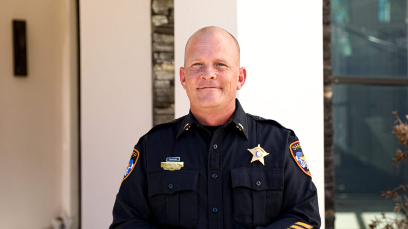 Teniente Michael Landrum de la Oficina del Sheriff del Condado de Montgomery en Houston, Texas, el 24 de abril de 2021. (Charlotte Cuthbertson/The Epoch Times)