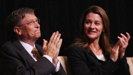 Melinda Gates dice que la relación de Bill Gates con Jeffrey Epstein jugó un papel en su divorcio