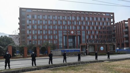 Siete hechos sobre estudio del virus en Wuhan: China debería poner fin a investigación de ganancia de función