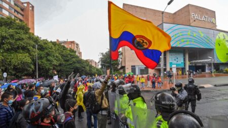 Suspenden temporalmente las protestas en Colombia, anuncia Comité Nacional de Paro
