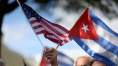 “Sepan la verdad”: Inmigrantes cubanos advierten a EE.UU. de «miseria para todos» si eligen el socialismo