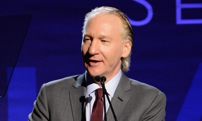 Bill Maher habla en un evento en Beverly Hills, California, el 7 de enero de 2017. (Michael Kovac/Getty Images para J/P Haitian Relief Organization)