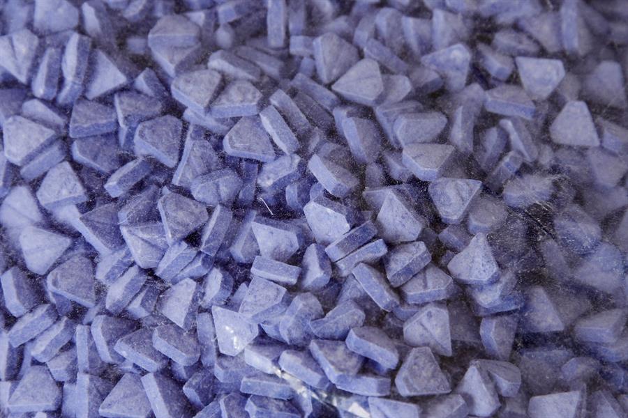 Hallan más de 4000 pastillas de metanfetamina ocultas en un filtro de acuario en Bolivia