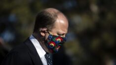Gobernador de Colorado mantiene el mandato de uso de mascarilla y flexibiliza algunas restricciones