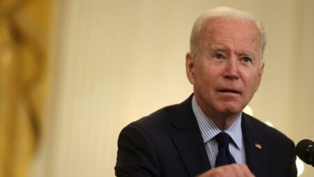 FG de Texas demanda a gobierno de Biden por «abuso de poder » para anular fondos para atención médica