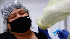 Vacuna contra COVID-19 de Johnson & Johnson está vinculada a más casos de coágulos de sangre: CDC