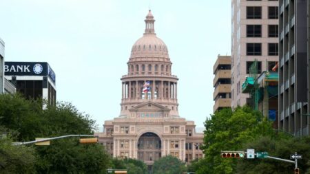 Cámara de Texas avanza con proyecto de reforma electoral tras el fin del bloqueo de los demócratas