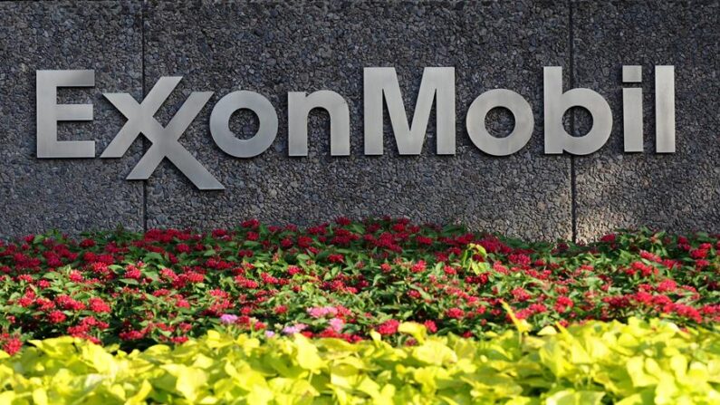 Exxon Mobil venderá el negocio, incluyendo sus marcas, propiedad intelectual y dos grandes fábricas en EE.UU. y Reino Unido, a la compañía de productos químicos y materiales especiales Celanese. EFE/Larry W. Smith/Archivo