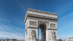Arte patriótico del Arco del Triunfo, París