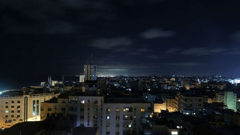 Vista general de la ciudad de Gaza, el 18 de junio de 2021. (Mohammed Abed/AFP vía Getty Images)