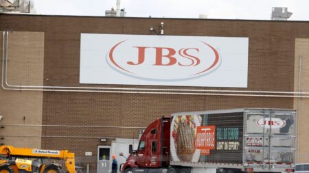 Las plantas de JBS en Estados Unidos vuelven lentamente a la normalidad