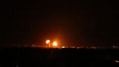Israel lanza nuevos ataques aéreos sobre Gaza en respuesta a los globos incendiarios