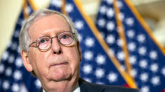 McConnell: «Desfinanciar la policía» es «una de las ideas más tontas» y no eliminará inmunidad cualificada