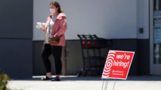 Californianos con beneficios de desempleo deben buscar trabajo el próximo mes para seguir recibiéndolos
