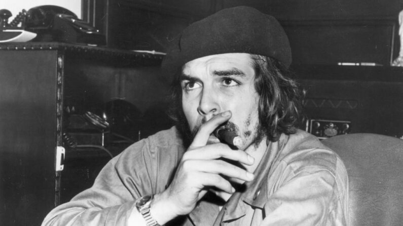 El líder comunista Ernesto 'Che' Guevara en una foto de archivo. (Hulton Archive/Getty Images)