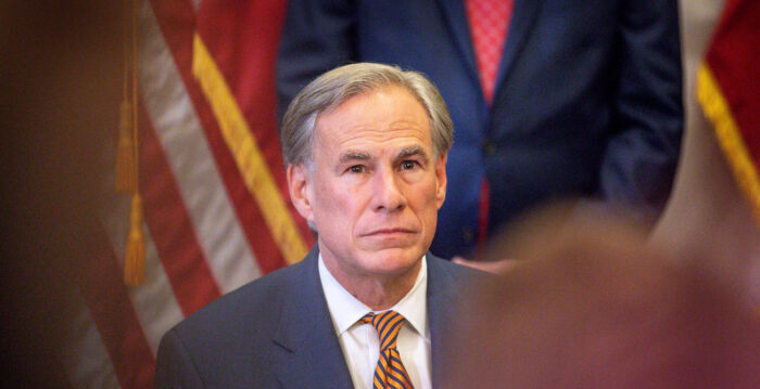 Texas to Build Its Own Border Wall and Arrest Illegal Immigrants: Governor Abbott |  Wall |  border crisis |  Illegal immigration