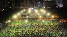 Hong Kong: celebran pacífica vigilia en memoria de víctimas de masacre en plaza Tiananmen de 1989