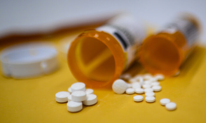 Unas tabletas del analgésico opioide Oxycodon, un medicamento recetado. (Eric Baradat/AFP vía Getty Images)