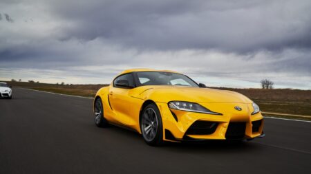 Toyota Supra: ¡Mucho dedito arriba!