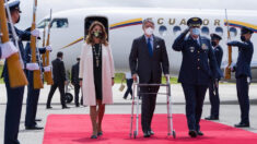 Presidente de Ecuador llega a Colombia para asumir la presidencia de la CAN